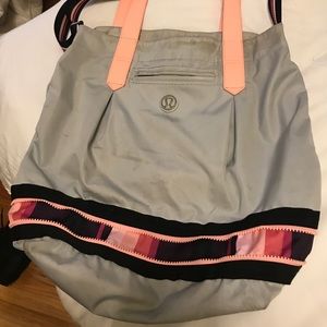 Lululemon gym bag